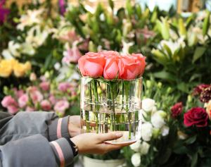 กล่องสำหรับกุหลาบที่เก็บรักษาไว้
